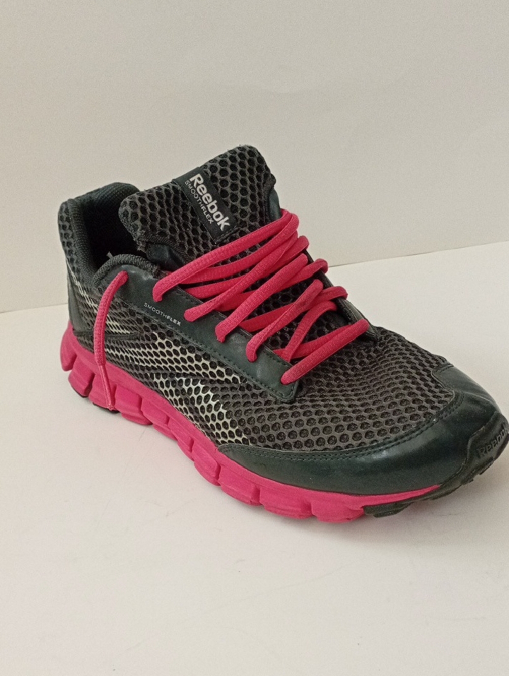 Reebok Smoothflex Women's Dark Grey and Pink Lace Up Mesh Sneakers Size 10 - Picture 10 of 15
